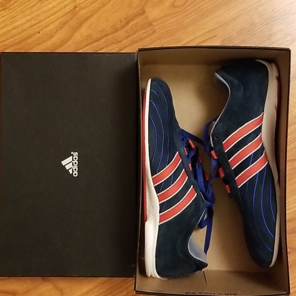 💞SOLD💞 Adidas Suede Sneakers - Picture 6 of 7